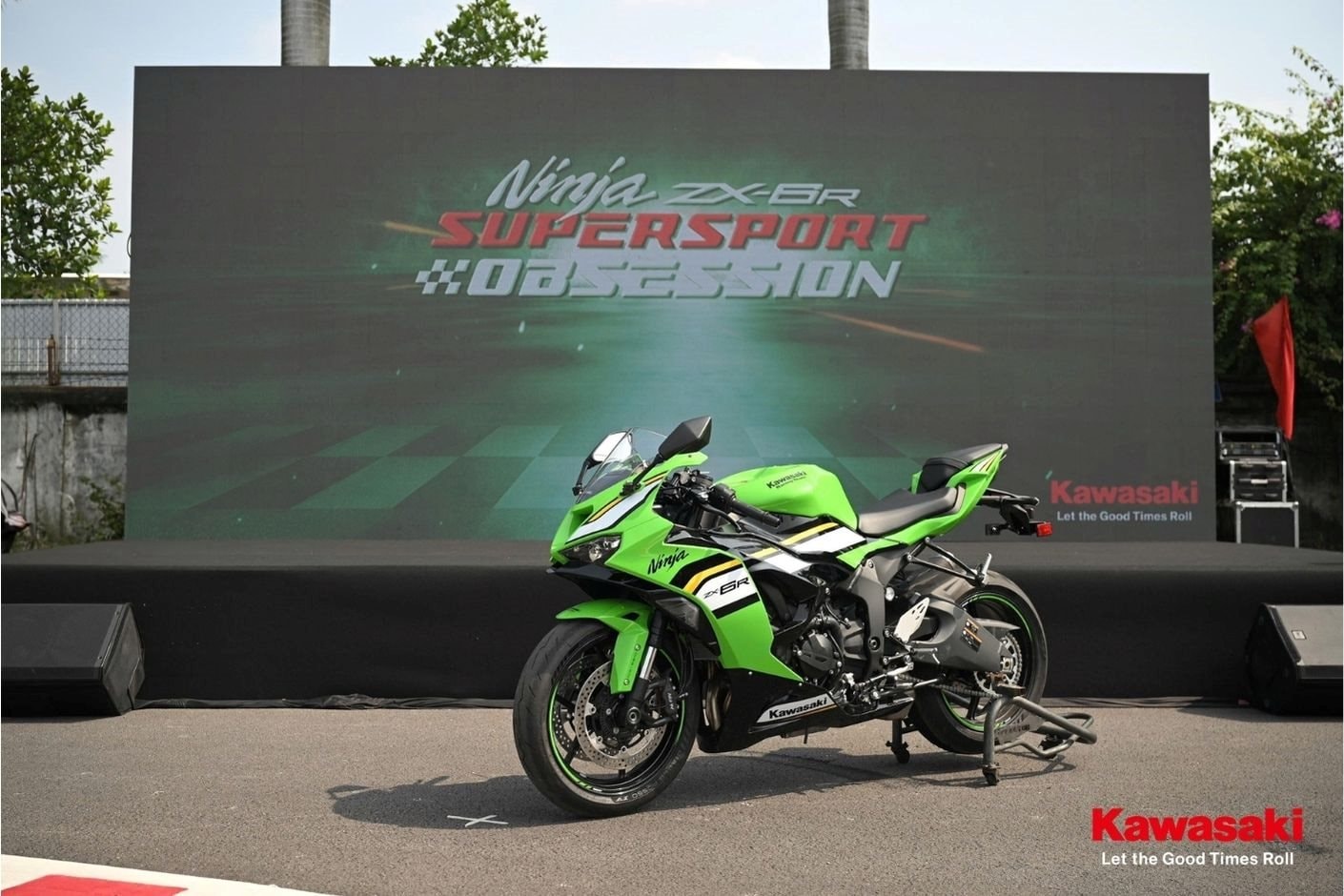 Vừa ra mắt Việt Nam xe Ninja Nhật trang bị 'tận răng', mạnh gấp rưỡi xe Honda, Yamaha: Giá bất ngờ? - Ảnh 1