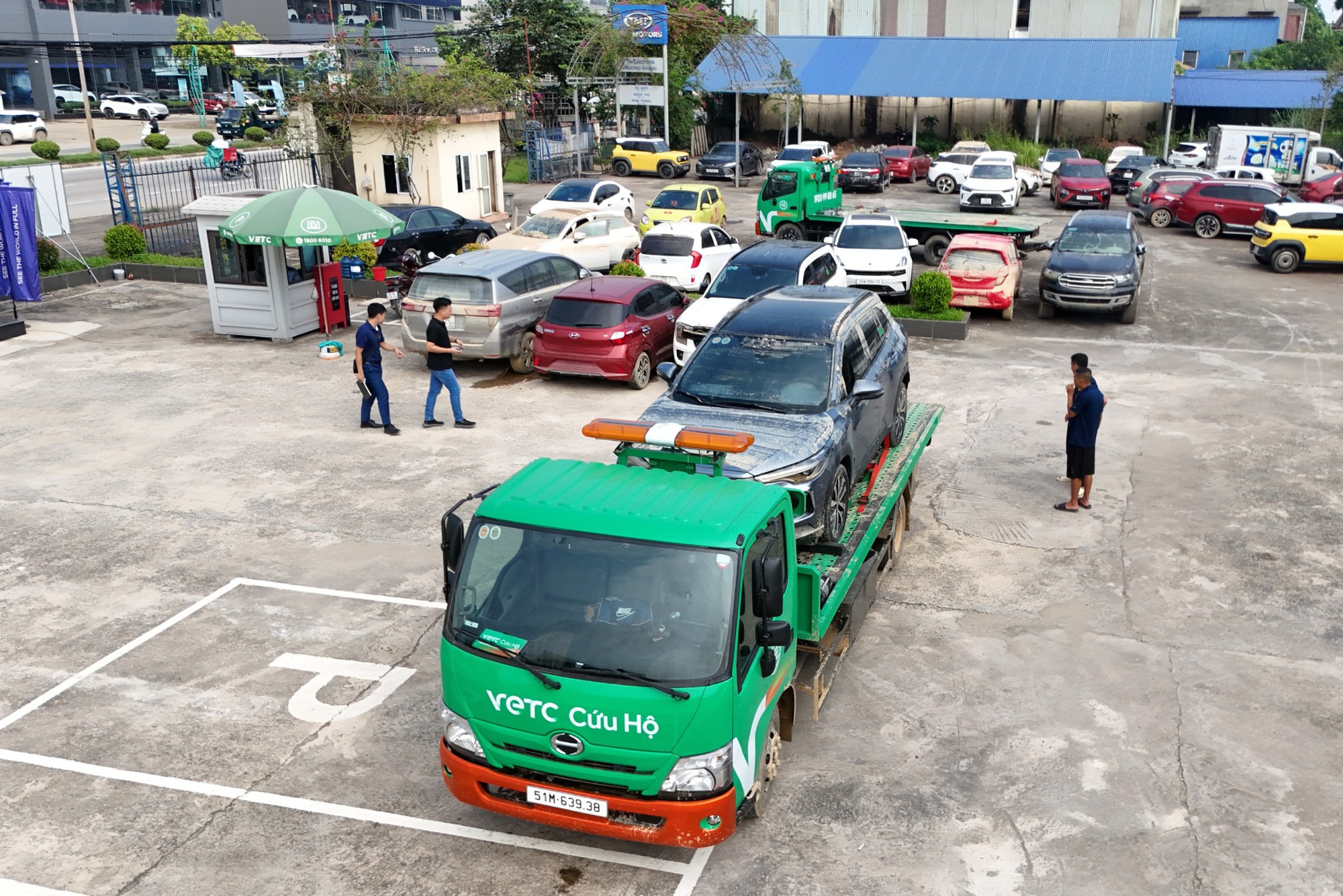 Gần 300 cuộc gọi chờ giải cứu: VETC miễn phí cứu hộ và kéo xe, kêu gọi cả nước chung tay vì Thái Nguyên - Ảnh 2
