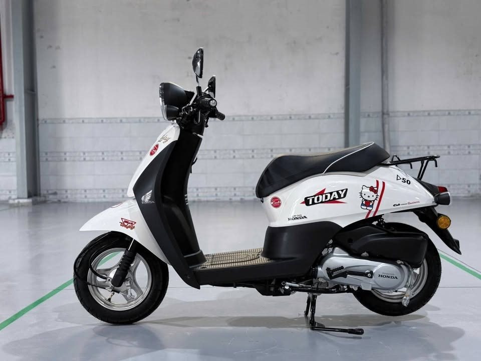 Xe ga dáng cổ điển của Honda về đại lý Việt Nam, siêu tiết kiệm xăng chỉ 1,8L/100 km - Ảnh 2