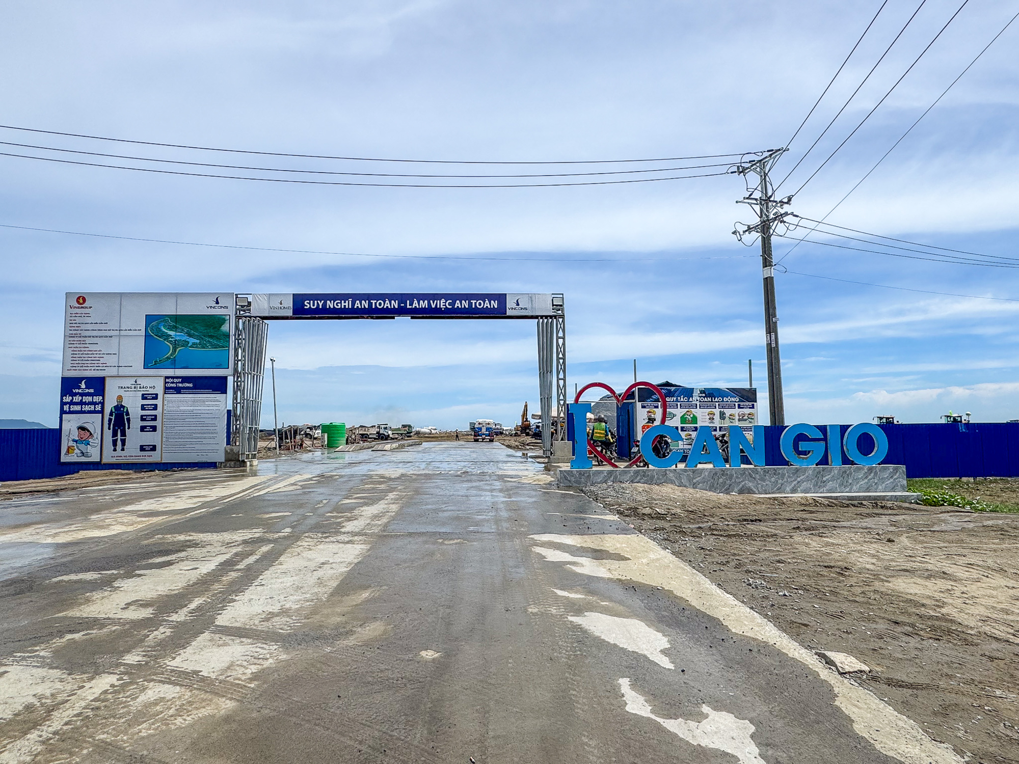 Thay bạn đi xem công trường đại lộ rộng 120 m, dài 8 km ở siêu dự án lấn biển lớn nhất Việt Nam của Vinhomes - Ảnh 6