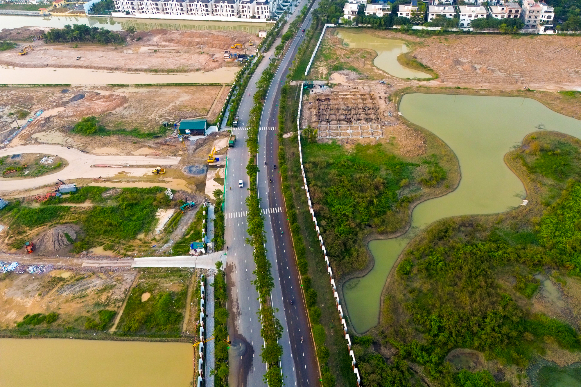 Toàn cảnh công viên rộng gần gấp 4 lần sân Mỹ Đình, nằm giữa khu nhà giàu đắt đỏ bậc nhất Hà Nội - Ảnh 6