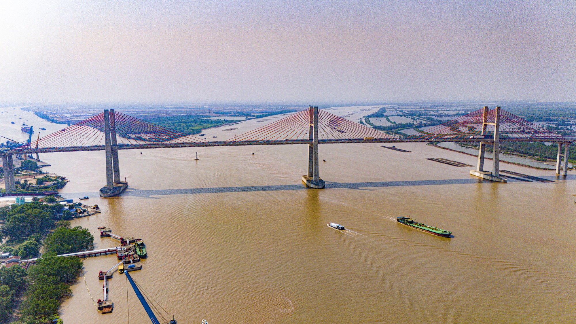 Tuyến cao tốc hơn 500 tỷ/km đắt nhất Việt Nam, sở hữu siêu cầu dây văng top 7 thế giới - Ảnh 5