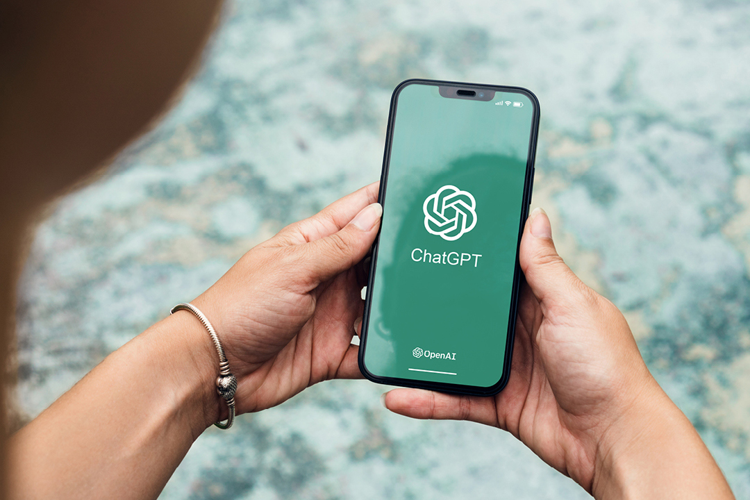 Bà cô 45 tuổi nhờ ChatGPT gợi ý, kết quả trúng số gần 3 tỷ đồng - Ảnh 1