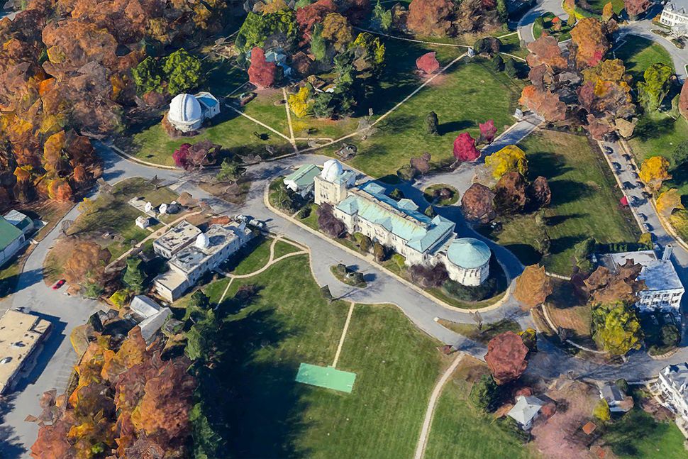 9 địa điểm kỳ bí nhất bị làm mờ trên Google Maps hiện có thể xem vô tư - Ảnh 2