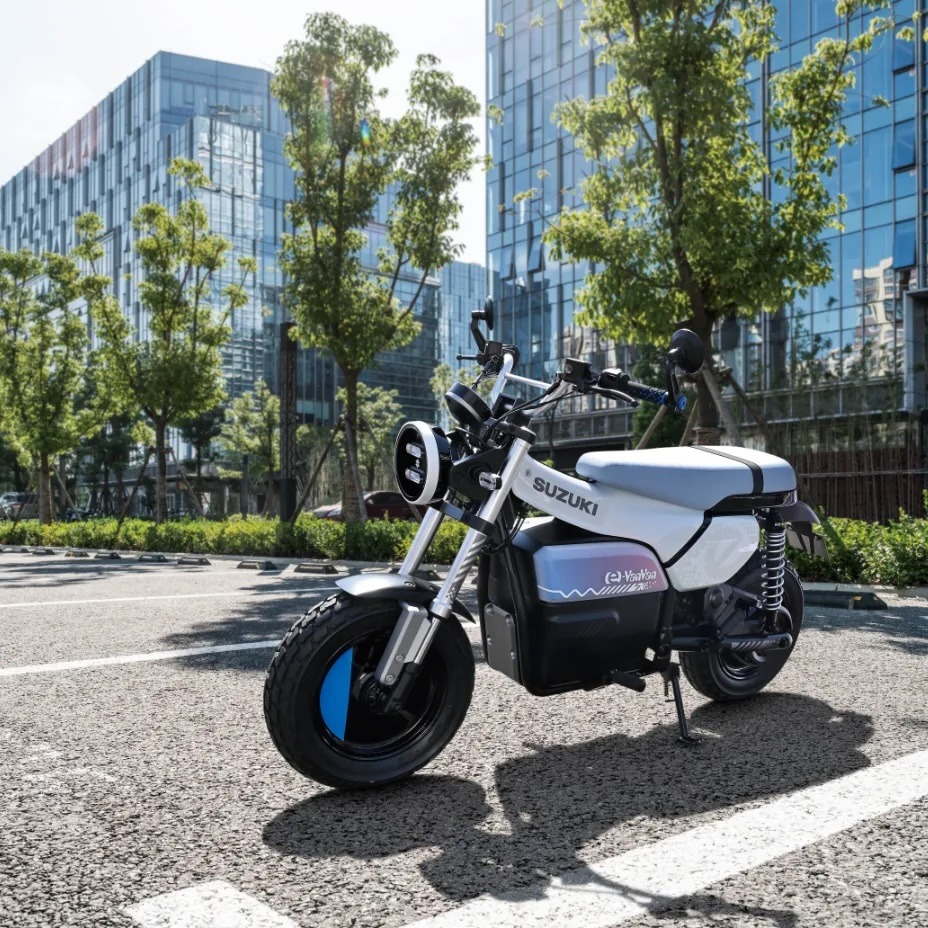 Suzuki chính thức ra mắt mẫu xe máy điện hoàn toàn mới, mang phong cách giống hệt 'Charly cúc cu' - Ảnh 9
