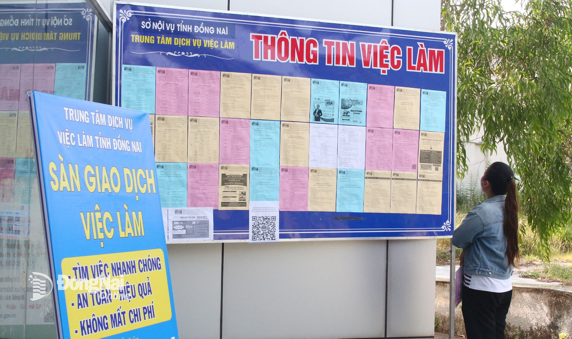 Một tỉnh đang cần tới 190.000 nhân sự, doanh nghiệp đua nhau tung ưu đãi "khủng" để hút người lao động - Ảnh 1