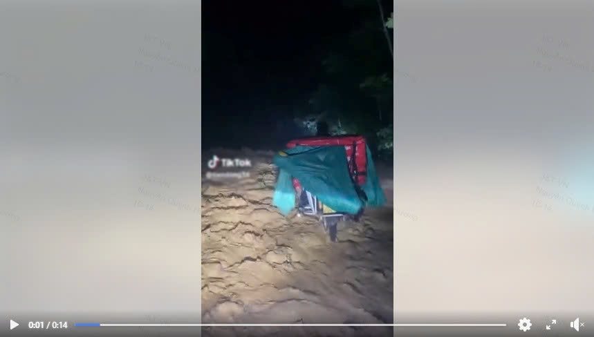 J&T Express và hành động thiết thực hỗ trợ cán bộ, công nhân viên vùng thiên tai - Ảnh 2