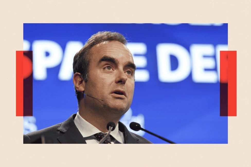 Buồn của nền kinh tế lớn thứ 7 thế giới nay bị gán mác ‘người bệnh mới của châu Âu’: Thay 5 đời thủ tướng trong 2 năm, nợ công phình to, kinh tế mất đà tăng trưởng - Ảnh 3