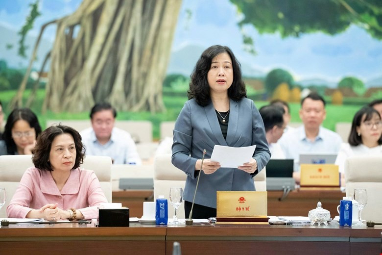 Sinh đủ hai con được ưu tiên mua nhà ở xã hội, tăng thời gian nghỉ thai sản - Ảnh 1