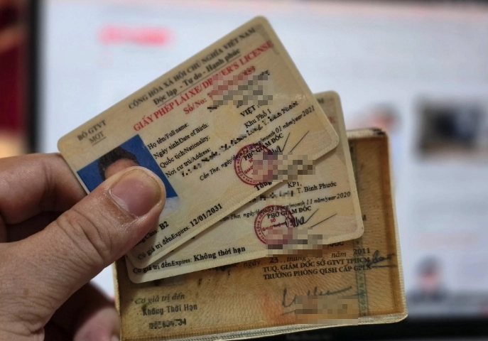 Công an TP.HCM có thông báo mới về giấy phép lái xe - Ảnh 1