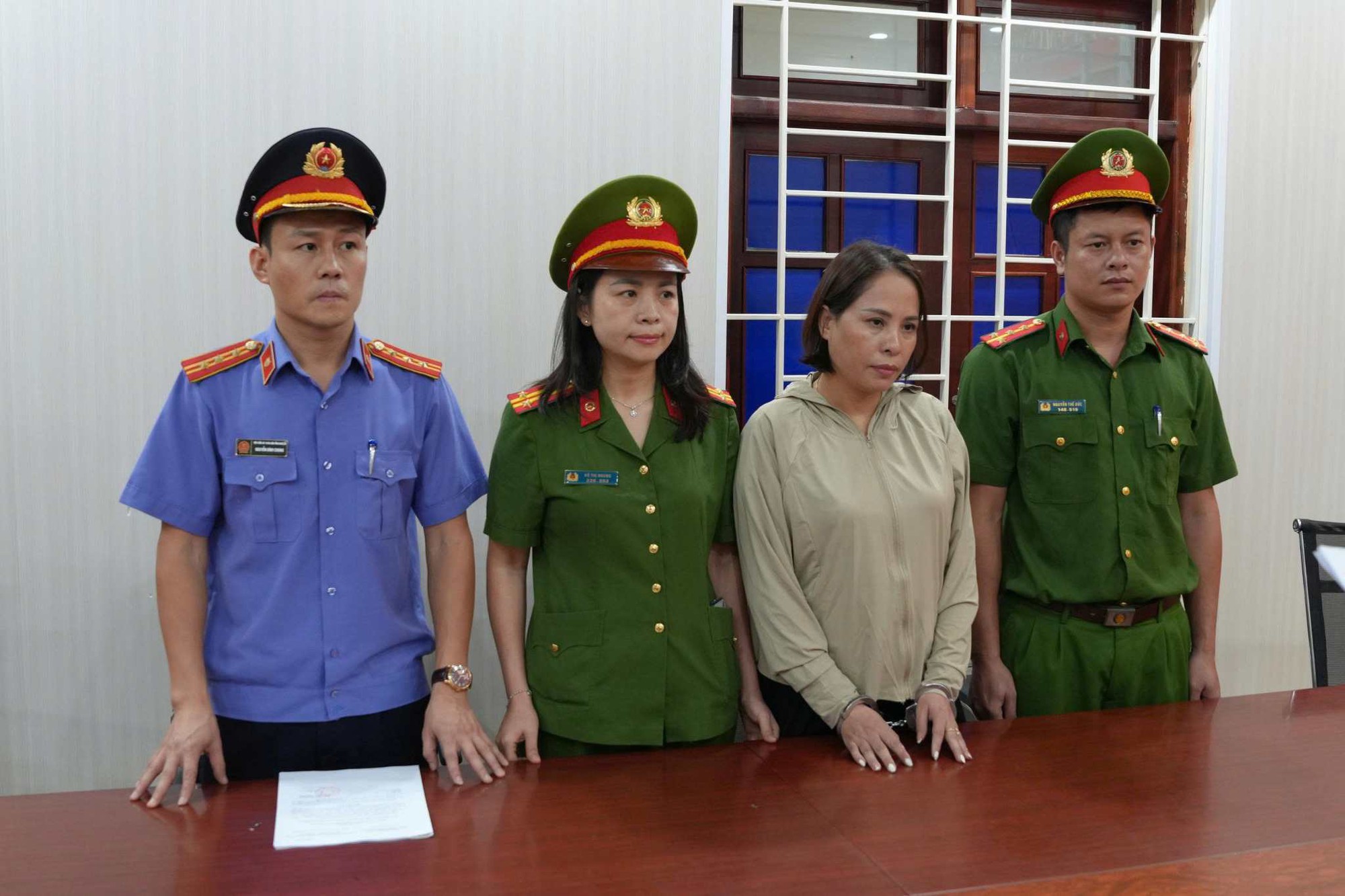 Cận cảnh xưởng sản xuất dầu ăn giả ở Nghệ An: Đã bán 2,7 triệu lít khắp các tỉnh, thu lợi 75 tỷ đồng - Ảnh 3