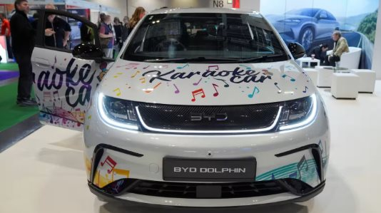 Xe điện Trung Quốc ồ ạt đổ bộ thị trường lớn thứ 3 thế giới: Miễn thuế với ô tô nhập khẩu, doanh số BYD tăng 880% trong tháng 9 - Ảnh 1