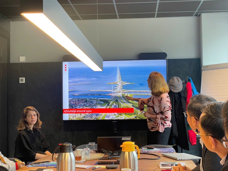 Đà Nẵng thu hút đầu tư lĩnh vực đô thị thông minh, hàng không và cảng biển tại Hà Lan - Ảnh 1