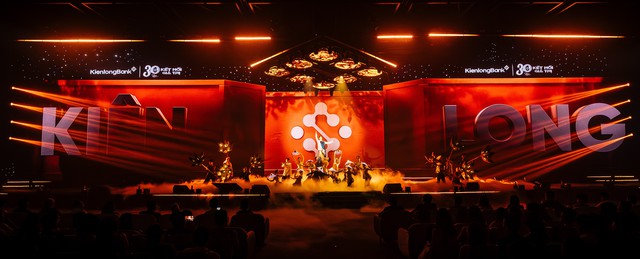 “Concert công nghệ” của KienlongBank viết tiếp hành trình 30 năm “Kết nối giá trị” - Ảnh 2