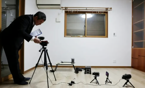 Một công ty Nhật Bản hốt bạc từ “nhà ma”: Nhân viên đặt máy đo trường điện từ, camera nhiệt, máy ghi âm để xem... hiện tượng lạ - Ảnh 2