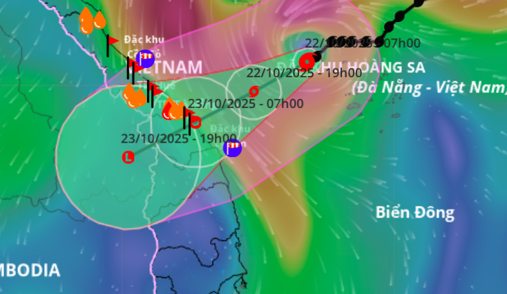 Bão số 12 Fengshen cách Đà Nẵng 240 km, gây mưa rất to từ đêm nay, cục bộ tới hơn 800 mm - Ảnh 1