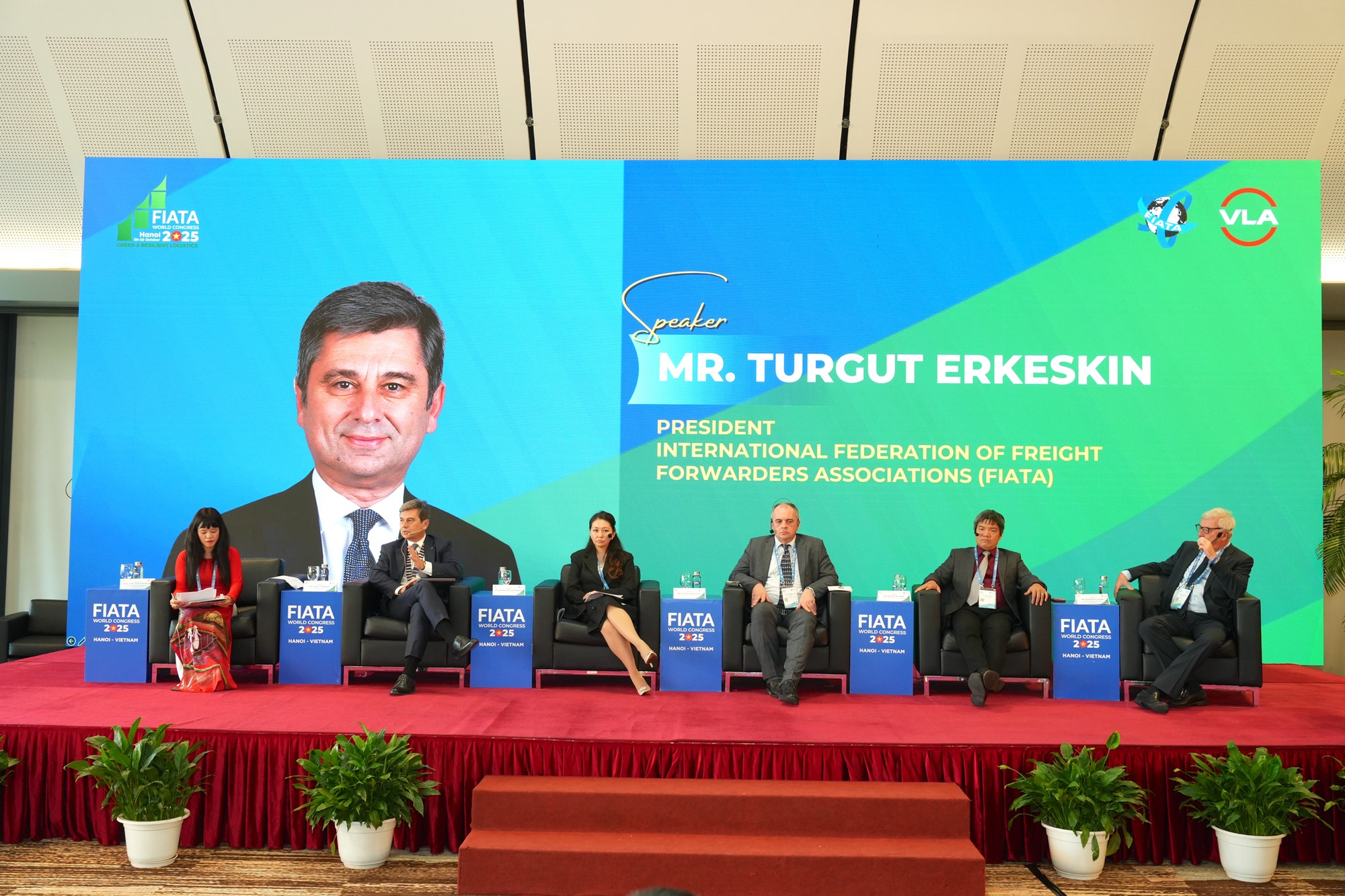 'Bài toán' phát triển hành lang vận tải thế hệ mới - Ảnh 1