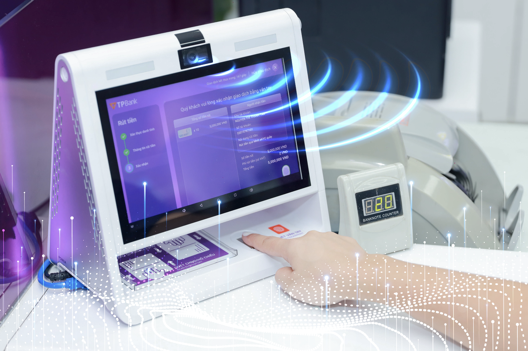 TPBank được vinh danh chuyển đổi số xuất sắc, ghi dấu nỗ lực bền bỉ trên hành trình chuyển đổi số - Ảnh 2