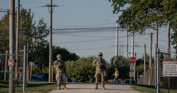 Ông Trump ký lệnh trả lương cho quân nhân Mỹ trong thời gian chính phủ đóng cửa