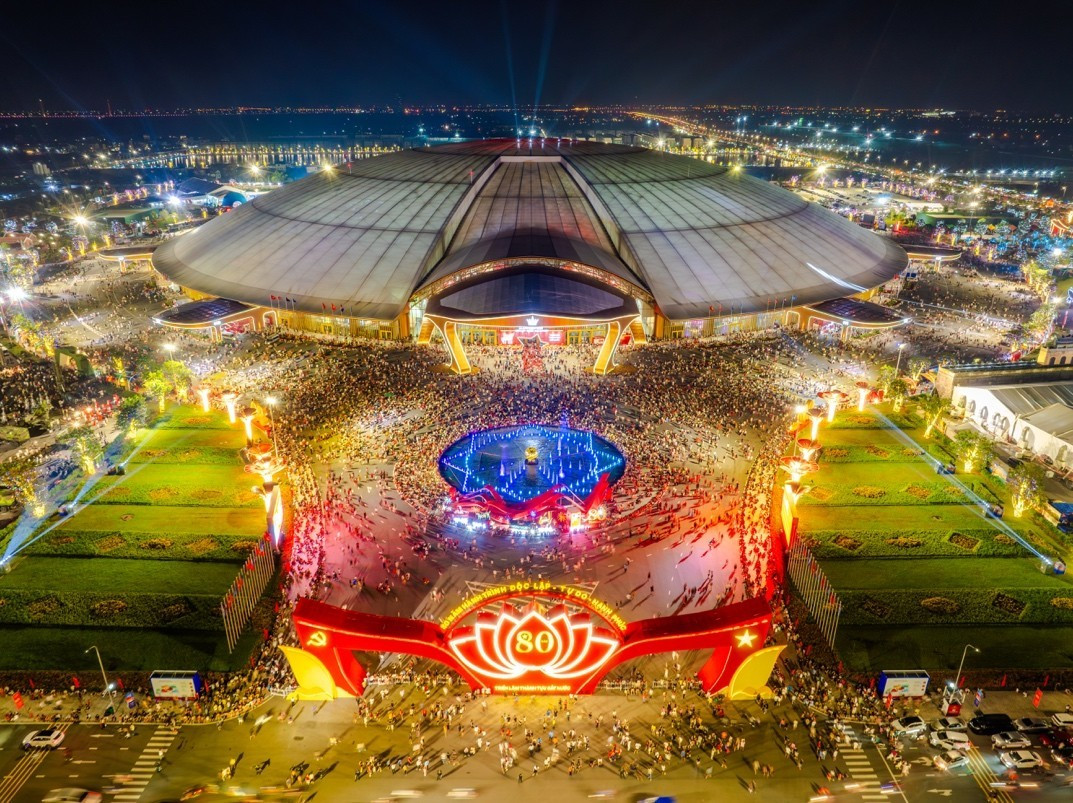 Ai thực sự đứng sau 'vòm thép thế kỷ' của Trung tâm Triển lãm Việt Nam? - Ảnh 3