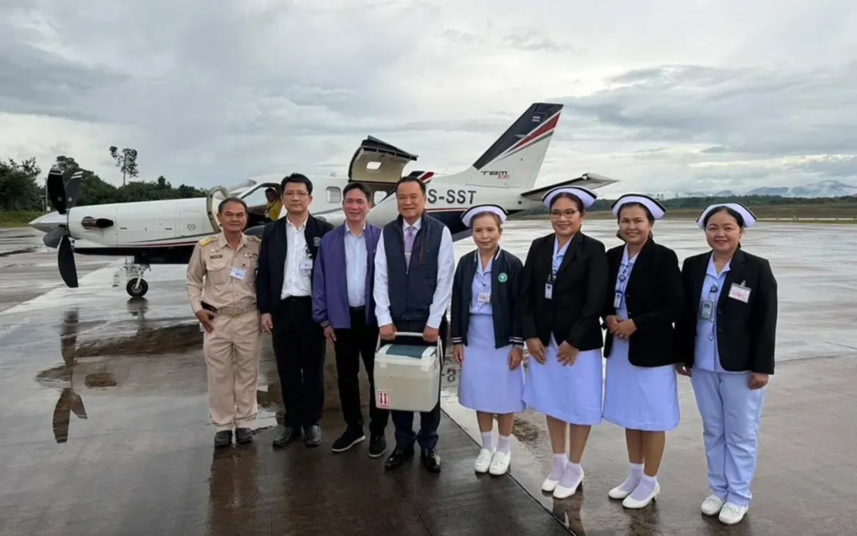 Thủ tướng Thái Lan Anutin trực tiếp lái máy bay vận chuyển tạng hiến, cứu sống 7 bệnh nhân - Ảnh 1
