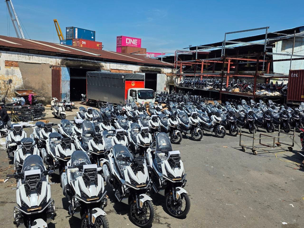 Vừa về đầy cảng xe tay ga dân phượt thích mê, cốp rộng gấp rưỡi Lead, động cơ khỏe hơn của Honda, Yamaha - Ảnh 1