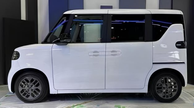 Mẫu xe điện mini giá hơn 300 triệu đồng của BYD lộ diện: Một lần sạc đi 180 km, chỉ phục vụ thị trường xe điện mini ‘màu mỡ’ nhất châu Á - Ảnh 1