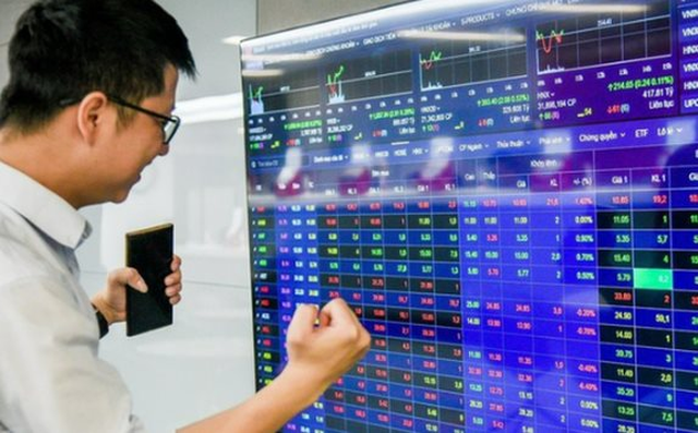 CTCK điểm tên 5 cổ phiếu bất động sản nền tảng tốt, tiềm năng hưởng lợi từ đầu tư công và định giá hấp dẫn để "xuống tiền" - Ảnh 1