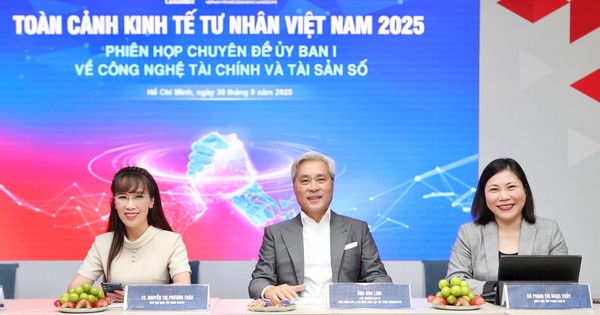 Tỉ phú Nguyễn Thị Phương Thảo kể chuyện cùng ông Trương Gia Bình bàn cách “giải cứu” HOSE
