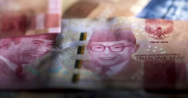 Tỷ phú ở nước láng giềng Việt Nam đồng loạt xuống tiền mua loại tài sản với lãi suất siêu thấp để thể hiện lòng yêu nước