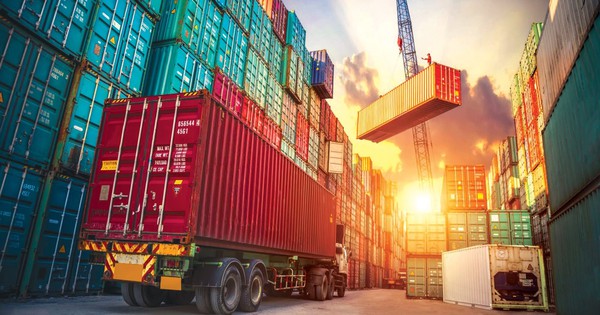 Các ông chủ ngành gỗ nước Mỹ: 'Sản xuất đồ gỗ tại Mỹ là gần như không thể, chúng tôi sẽ ở lại Việt Nam'