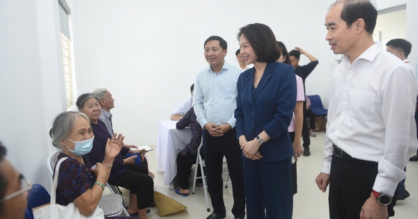 Hà Nội sẽ khám miễn phí cho người dân ít nhất mỗi năm 1 lần