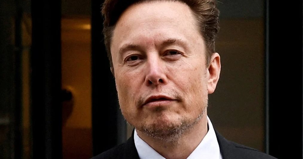 Tesla bị kiện trong vụ cháy xe điện khiến 1 cô gái thiệt mạng: Triết lý thiết kế tối giản để tăng tính thẩm mỹ của Elon Musk bị chỉ trích
