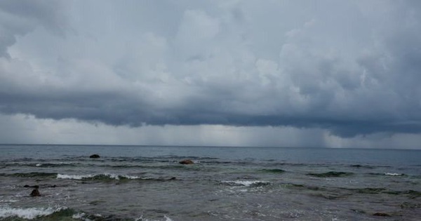 Bão Matmo tăng tốc, Trung Quốc cảnh báo đỏ lần đầu tiên trong năm