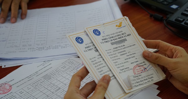Đóng BHXH đủ 24 năm, được hưởng lương hưu hằng tháng
