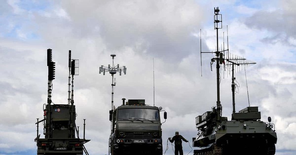Ukraine tuyên bố phá hủy “mắt thần” Zhitel hiếm có của Nga