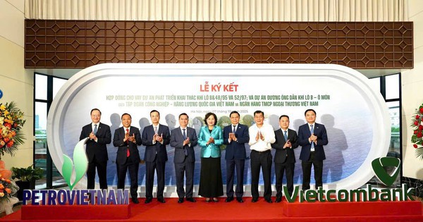 Vietcombank cấp khoản tín dụng lớn nhất lịch sử ngành năng lượng Việt Nam cho Petrovietnam