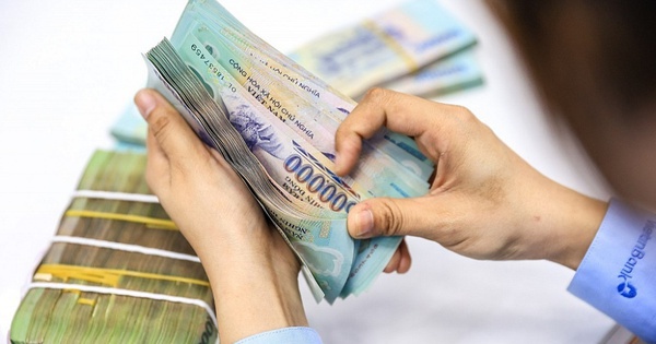 Ngân hàng bơm thêm gần 2,1 triệu tỷ đồng ra nền kinh tế, tăng trưởng tín dụng 9 tháng cao nhất 15 năm qua