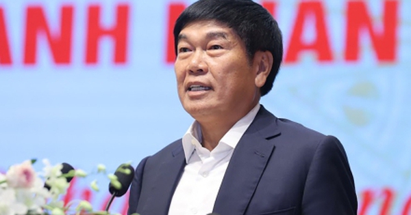 Chủ tịch Hòa Phát đề xuất đấu thầu minh bạch và ưu tiên dùng hàng Việt cho những dự án lớn