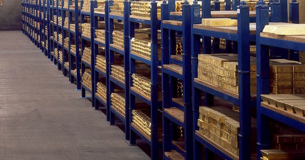 Dựng ‘pháo đài’ vàng khổng lồ trong gần 2 thập kỷ, nền kinh tế hơn 2.000 tỷ USD hái trái ngọt, kiếm bộn tiền giữa vòng vây 25.000 lệnh trừng phạt