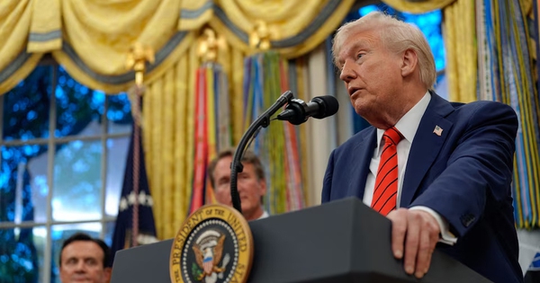 Hàng nghìn nhân viên chính phủ Mỹ bất ngờ bị sa thải, Tổng thống Trump giải thích nguyên nhân