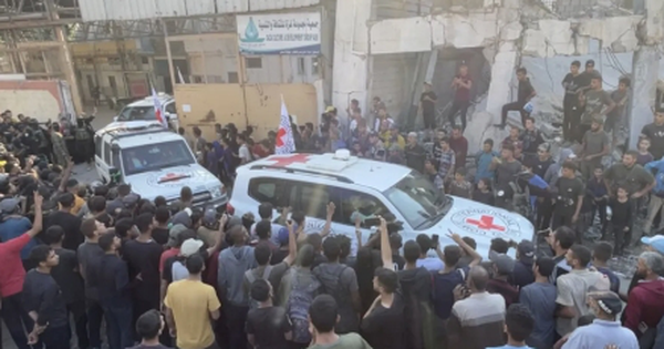 Hamas bắt đầu thả con tin