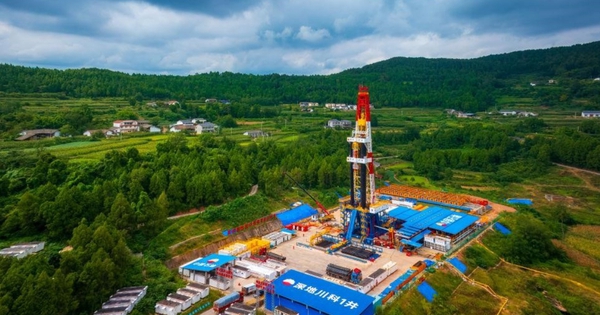 Khoan sâu hơn 10.000m, quốc gia láng giềng của Việt Nam tìm thấy "túi mù", kết quả ngoài sức tưởng tượng