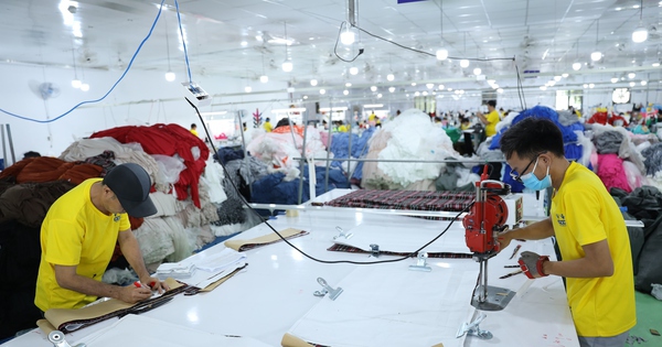 Dệt may đã thoát cảnh gia công