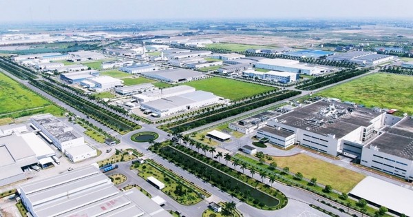 Nhà đầu tư Singapore muốn làm dự án KCN dược - sinh học và năng lượng tái tạo 100 ha tại Hưng Yên