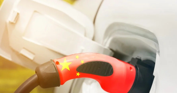 Trung Quốc tăng gấp đôi công suất sạc xe điện vào năm 2027