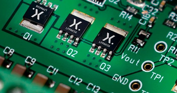 Ngành xe hơi trước nguy cơ khủng hoảng chip tái diễn, chuỗi cung ứng bán dẫn toàn cầu căng thẳng