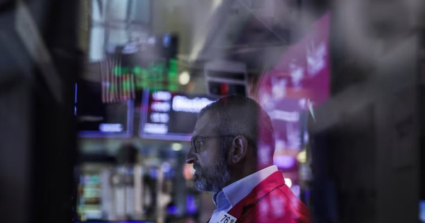 Thị trường hồi hộp chờ thước đo lạm phát công bố trước thềm họp Fed: Yếu tố bẻ hướng lộ trình lãi suất có thể xuất hiện?