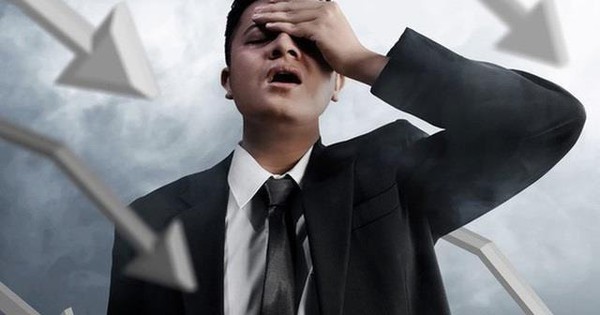 Giảm kỷ lục 95 điểm, vốn hóa mất hơn 400.000 tỷ đồng: Chuyện gì đang xảy ra với chứng khoán Việt Nam?