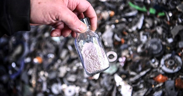 Mỹ bị nền kinh tế 18,7 nghìn tỷ USD liên tục trừng phạt, bất ngờ giảm bán loại hàng hoá quan trọng, chuỗi cung ứng toàn cầu lại đứng trước rủi ro bị xáo trộn mạnh